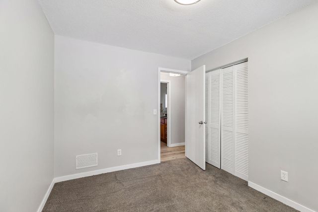 285 Deubener Place, Saint Paul, MN 55105
