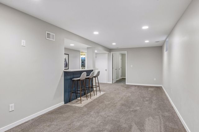 285 Deubener Place, Saint Paul, MN 55105