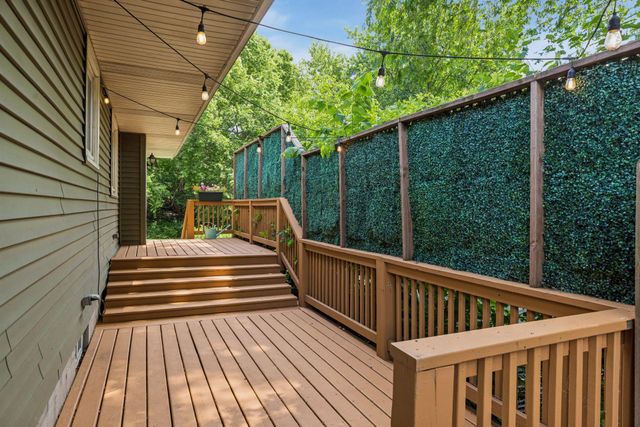 285 Deubener Place, Saint Paul, MN 55105