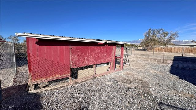 4600 Pawnee Place, Pahrump, NV 89061