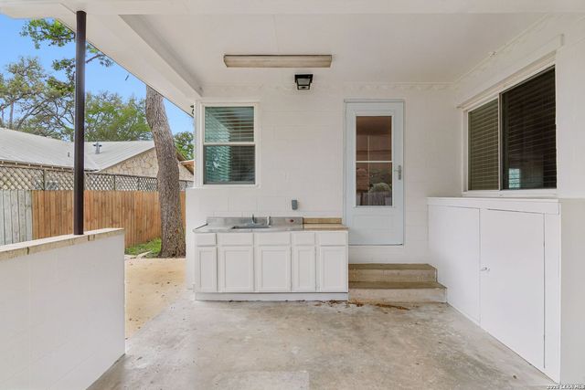 225 NORTH ST, Boerne, TX 78006