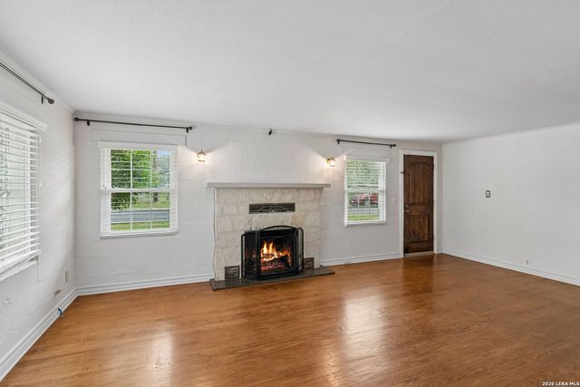 225 NORTH ST, Boerne, TX 78006
