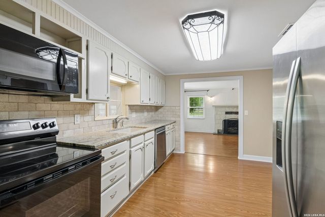 225 NORTH ST, Boerne, TX 78006
