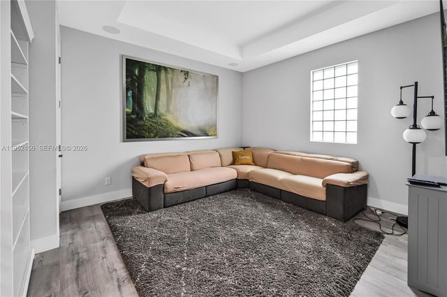 8645 NW 39th Ct, Coral Springs, FL 33065