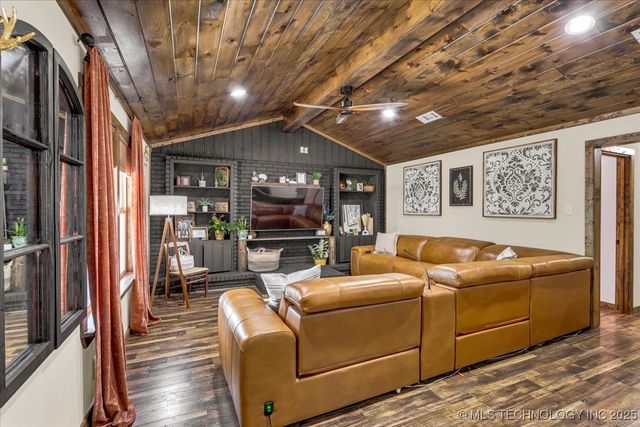 2087 Willafa Woods, Cartwright, OK 74731