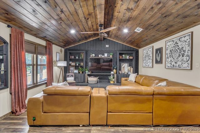 2087 Willafa Woods, Cartwright, OK 74731