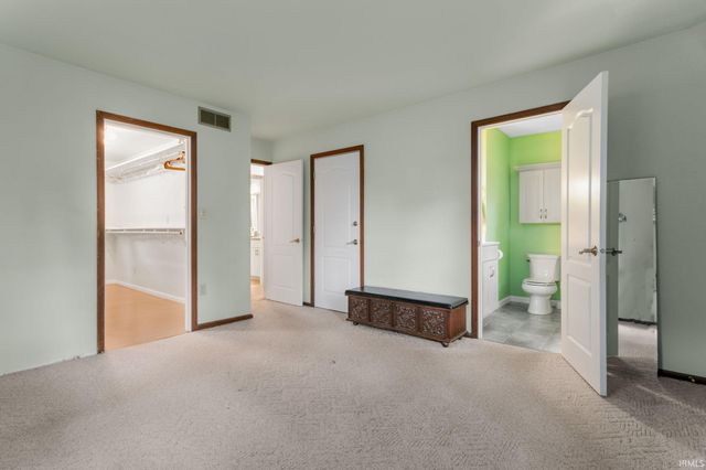 17971 Tollview Drive, South Bend, IN 46635