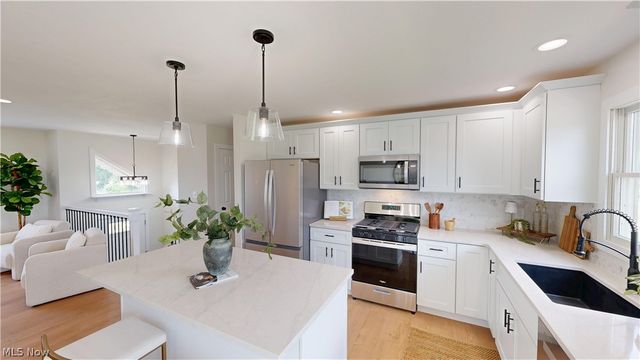 3250 Hoagland Blackstub Road, Cortland, OH 44410
