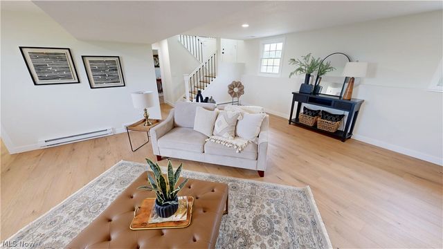 3250 Hoagland Blackstub Road, Cortland, OH 44410