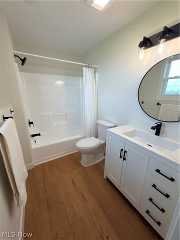 3250 Hoagland Blackstub Road, Cortland, OH 44410
