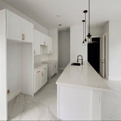 8132 Penrod Street, Houston, TX 77028