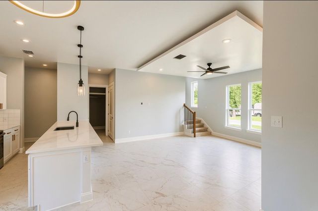 8132 Penrod Street, Houston, TX 77028