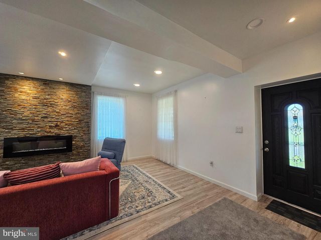 836 NEW BROOKLYN RD, Williamstown, NJ 08094