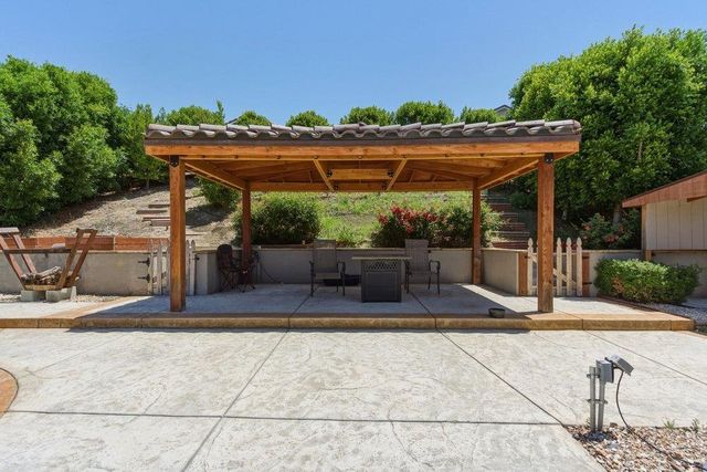 1565 Goldenstar Court, Hollister, CA 95023