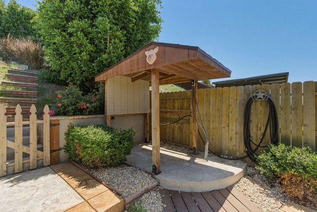 1565 Goldenstar Court, Hollister, CA 95023
