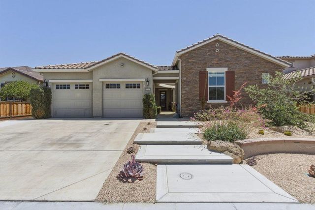 1565 Goldenstar Court, Hollister, CA 95023