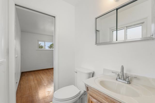 101 Lugar De Oro, Santa Fe, NM 87501