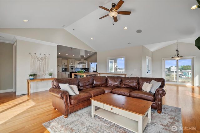 470 W Wind Street, Ocean Shores, WA 98569