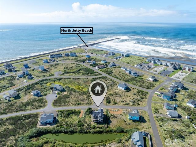 470 W Wind Street, Ocean Shores, WA 98569
