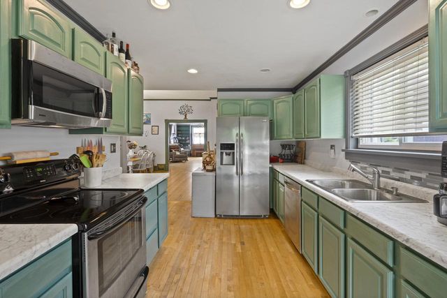 338 STATE STREET, Marinette, WI 54143