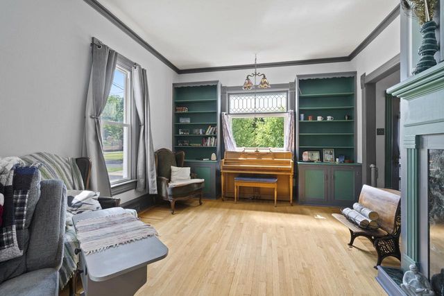 338 STATE STREET, Marinette, WI 54143