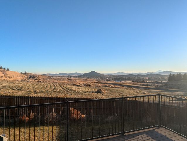 5122 Aster Lane, Klamath Falls, OR 97601