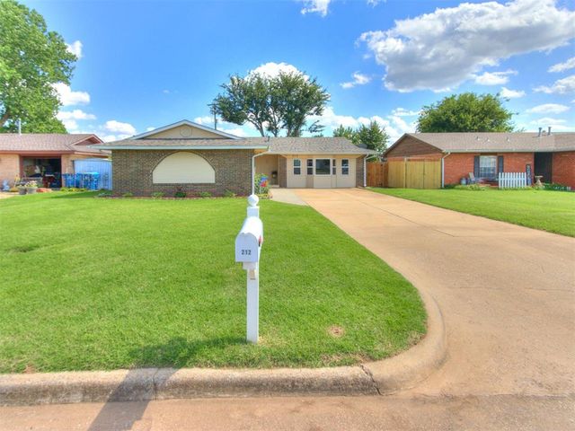 212 Gath Drive, Tuttle, OK 73089
