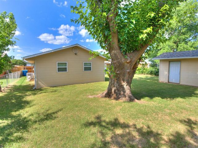 212 Gath Drive, Tuttle, OK 73089