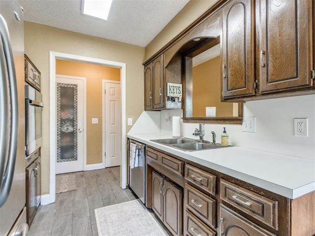 212 Gath Drive, Tuttle, OK 73089