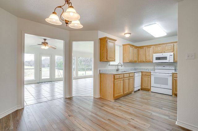 1451 Lakeside Trail, Whitney, TX 76692