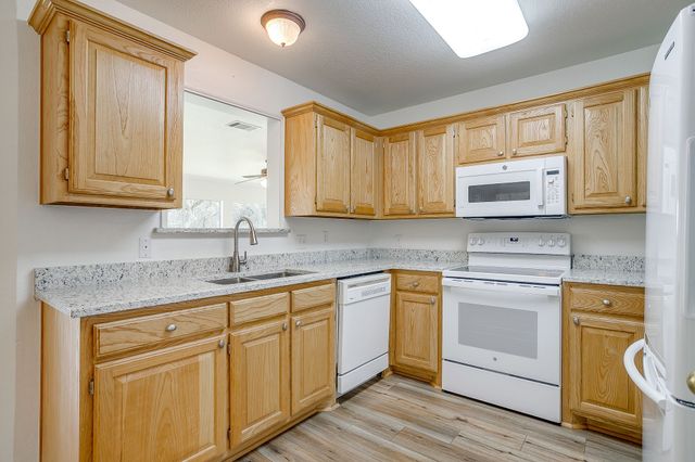 1451 Lakeside Trail, Whitney, TX 76692