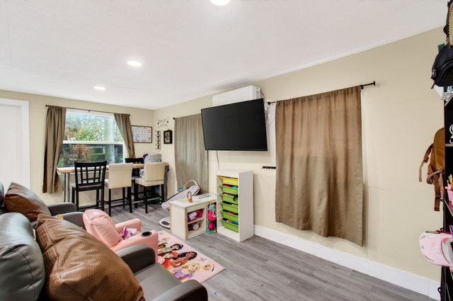 1071 Peak Road, Lake Worth, FL 33462