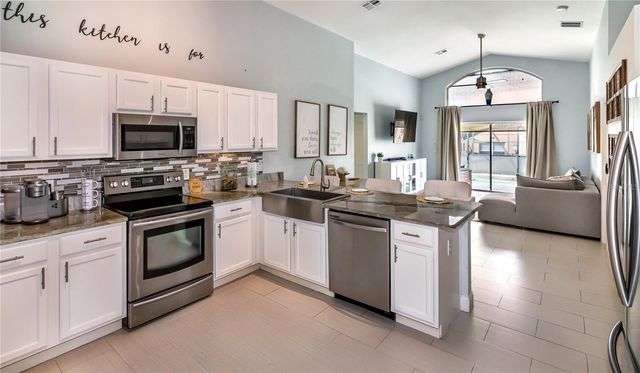 413 PALOMA DRIVE, Davenport, FL 33837