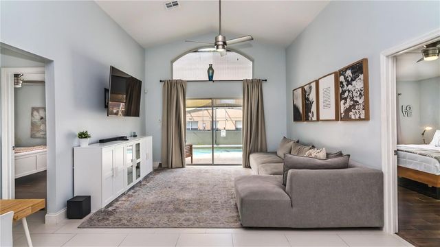 413 PALOMA DRIVE, Davenport, FL 33837