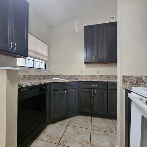 261 Starmount Drive, Tallahassee, FL 32303