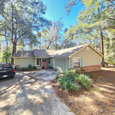 261 Starmount Drive, Tallahassee, FL 32303