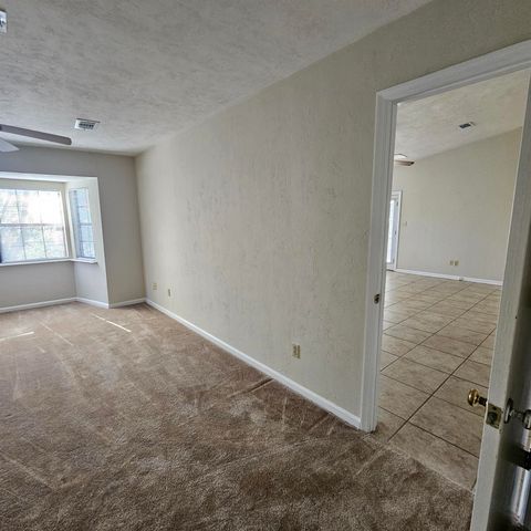 261 Starmount Drive, Tallahassee, FL 32303