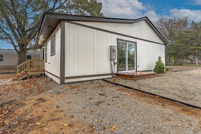 207 Perch Avenue, Harrisburg, AR 72432