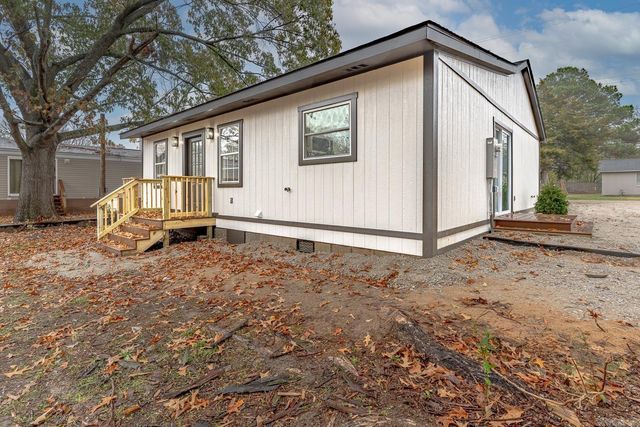 207 Perch Avenue, Harrisburg, AR 72432