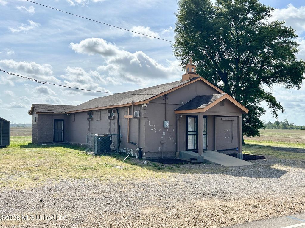 5530 Sanders Road, Walls, MS 38680 — exterior