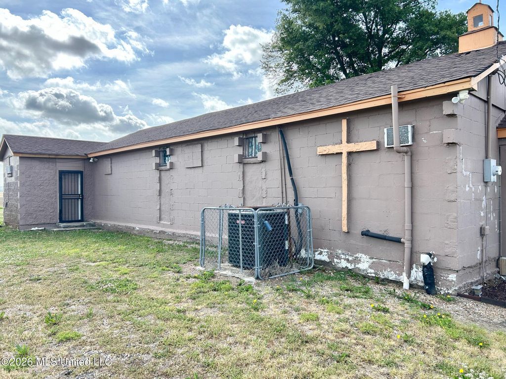 5530 Sanders Road, Walls, MS 38680 — photo 4