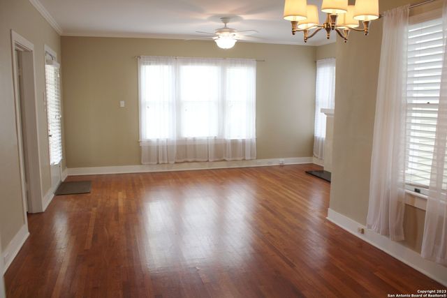 127 NORMANDY AVE, San Antonio, TX 78209