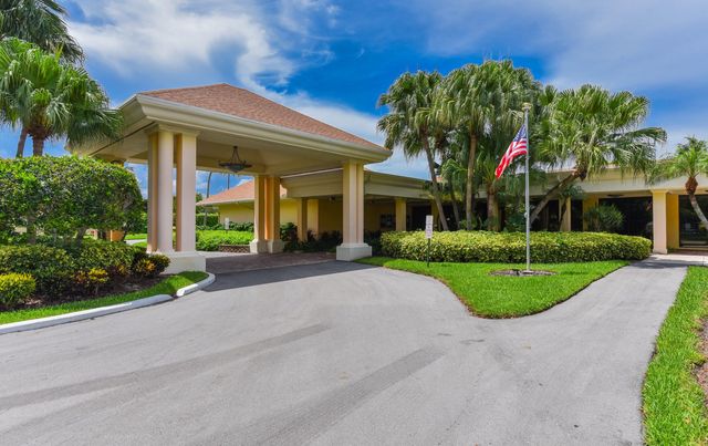 3230 Riviera Drive, Delray Beach, FL 33445