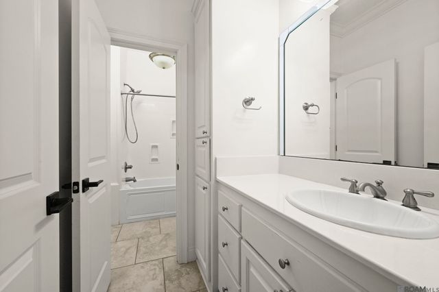 6176 Royal Dunes Dr, Gonzales, LA 70737