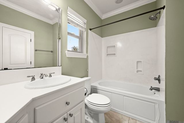 6176 Royal Dunes Dr, Gonzales, LA 70737