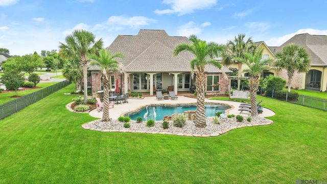 6176 Royal Dunes Dr, Gonzales, LA 70737