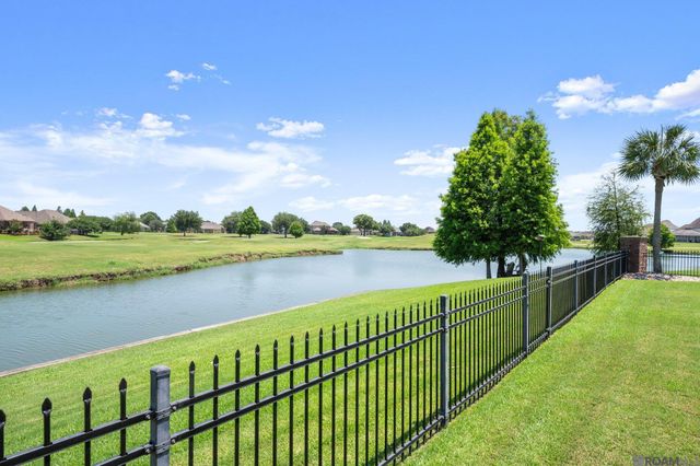6176 Royal Dunes Dr, Gonzales, LA 70737