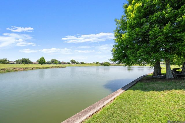 6176 Royal Dunes Dr, Gonzales, LA 70737