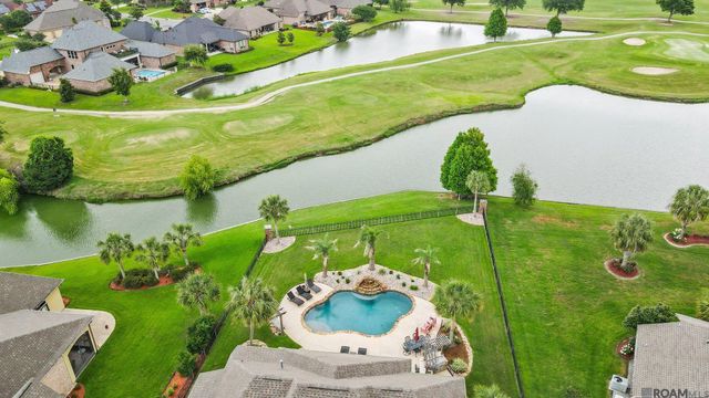 6176 Royal Dunes Dr, Gonzales, LA 70737