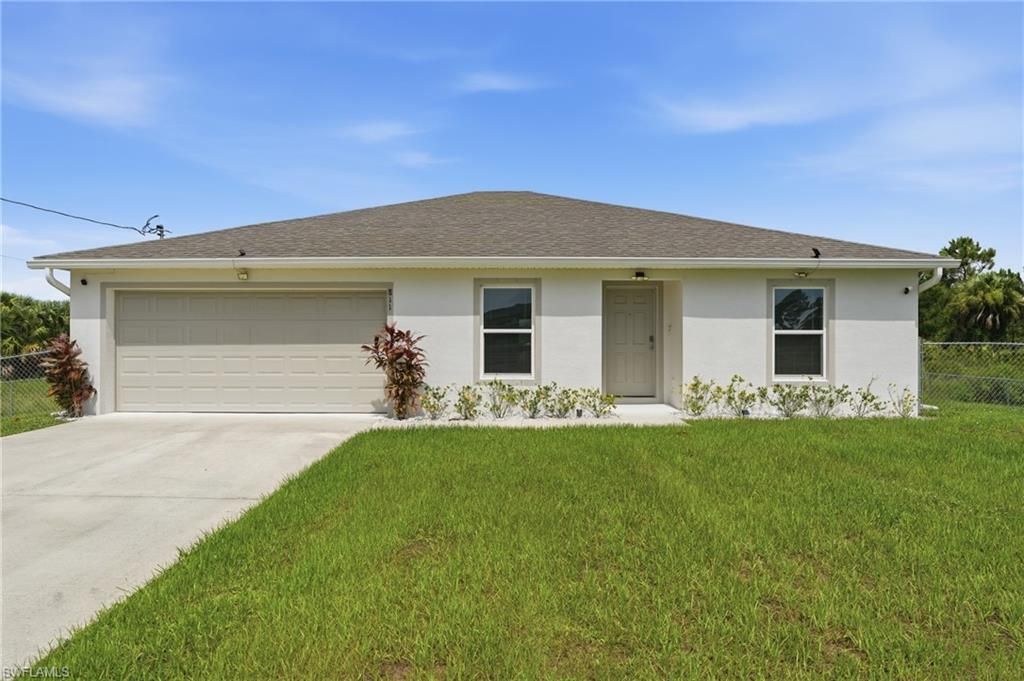 811 Coffield AVE, LEHIGH ACRES, FL 33974 — exterior